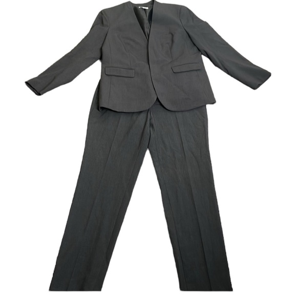 Barlll gray pants suit size large/8 office
